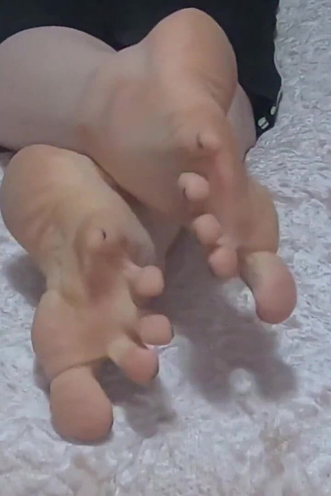 Showing off My Big Femboy Soles!