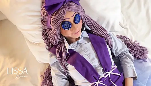 Ты купила новую тряпижную куклу для твоей кровати