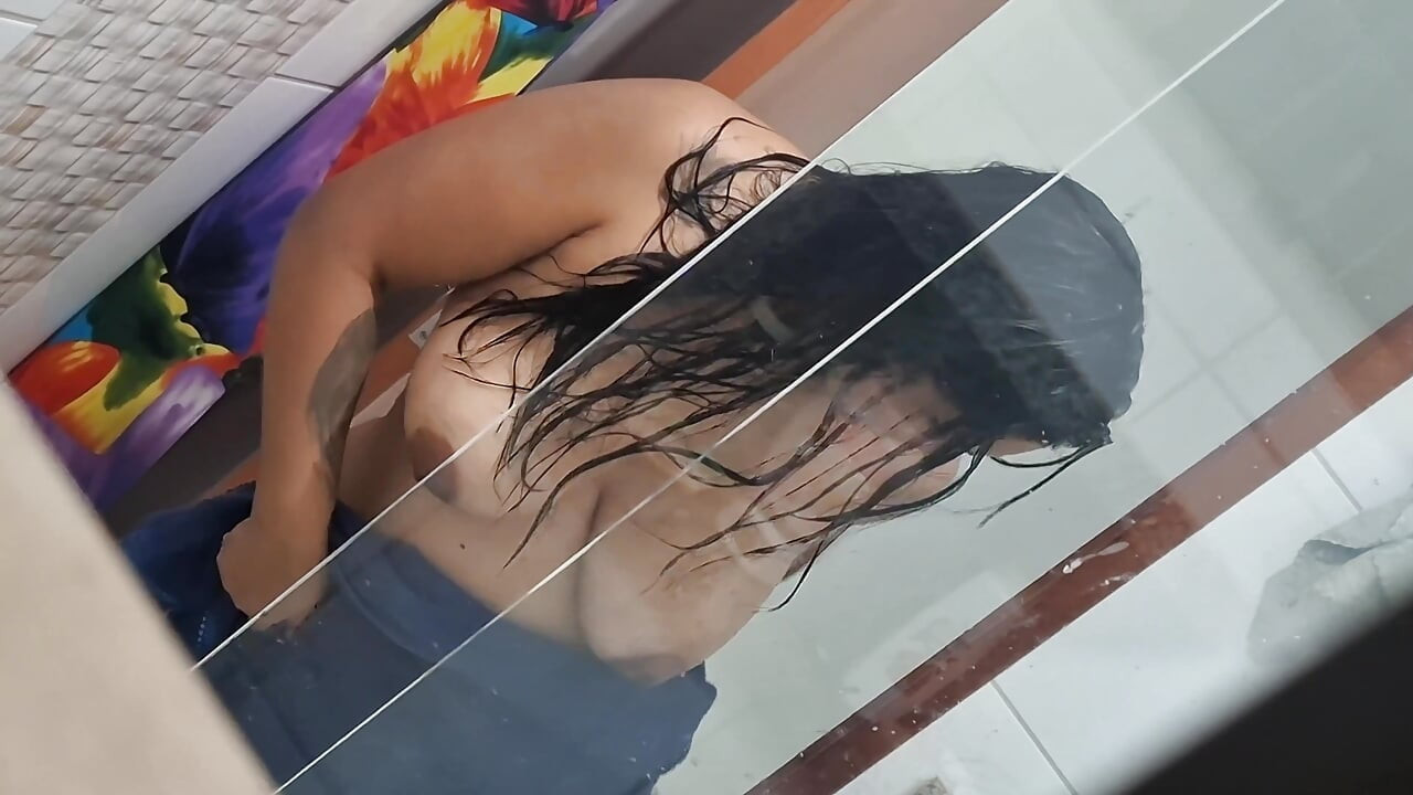 Camera on Hot Stepcousin in the Shower - I Can't Wait to Fuck Her
