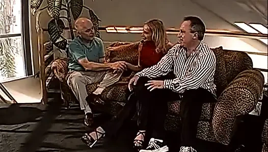 istriku di klub malam: istri yang lagi #53