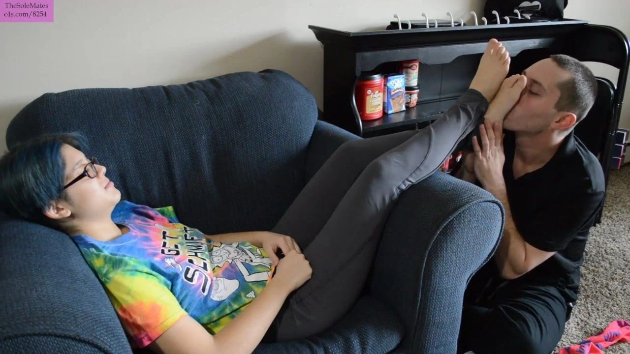 TSM - Dylan Rose disembah stoking dan barefeetnya