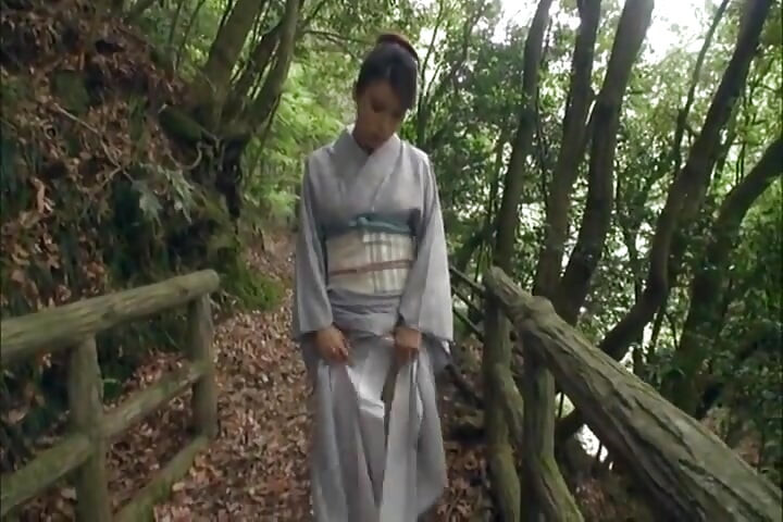 유부녀와의 불법 온천 사건, 본지 휴양지, 질싸 - 1