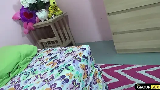 Zwei blondinen und ein penis!