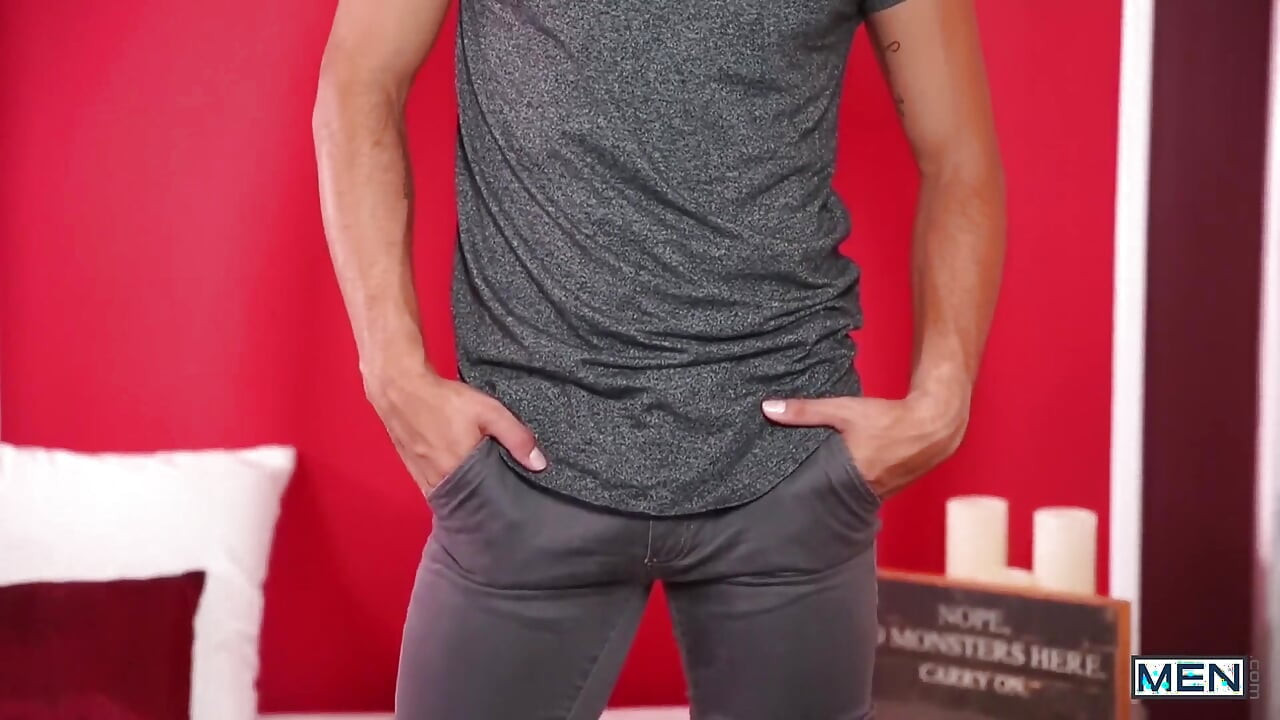 Men - Sean Duran and Leo Fuentes Go at It in Hard Anal Scene