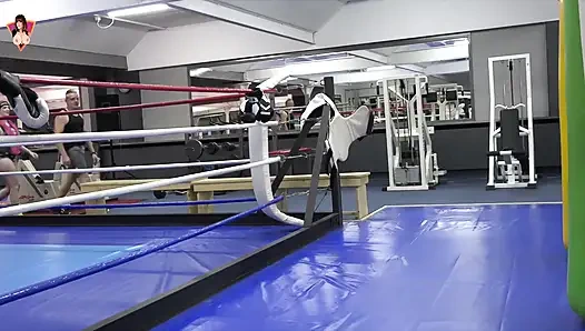 Cara berolahraga di gym sebagai bintang porno