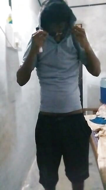 Diretor Shithin Fag Bebendo Mijo no Local de Trabalho