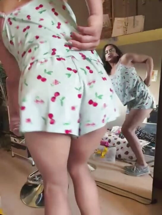 Twerking in My Cherry Pjs