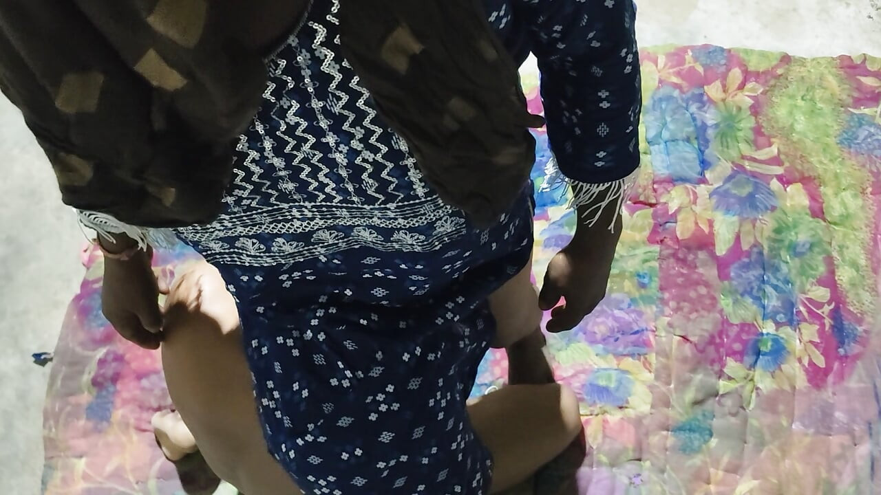 Village hot girl Bhabhi Indian Desi Aunty Desi Sex Desi Girl Hot Desi Bhabhi