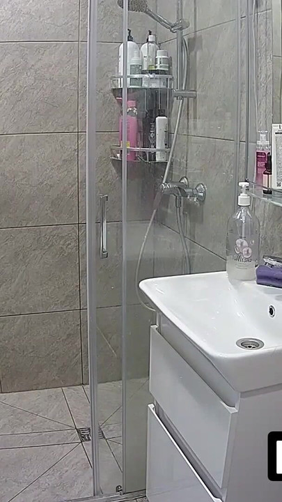 LUUV. Cunnilingus and female orgasm after shower on camera reality show | Clip 3