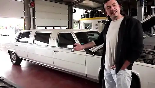 Сексуальные немецкие сучки почти не трахаются