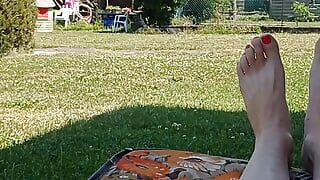 Кубик льоду гра в саду