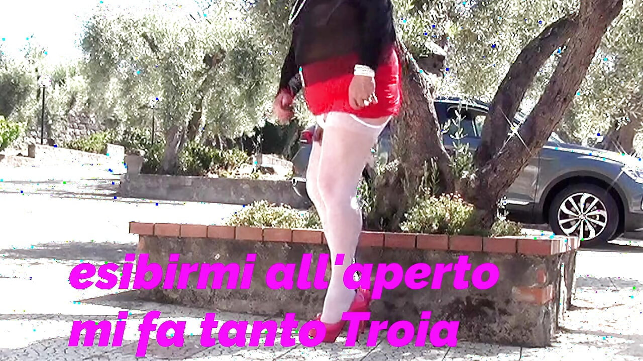 Gio calda the transvestite on vacation