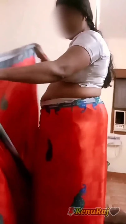 Desi Indian Tamil BBW Wife Latha Nude Body Show Big Boobs Ass Hairy Pussy Saree Tease