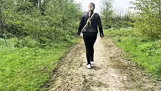 Can't Hold It, Pissing Outdoor Compilation