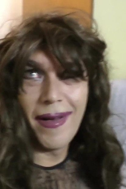 Zrela Sissy Dobiva Svoju Kurvinsku Guzicu Žestoko Jebanu