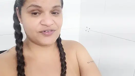 Edepsiz düşkünü aşağılama