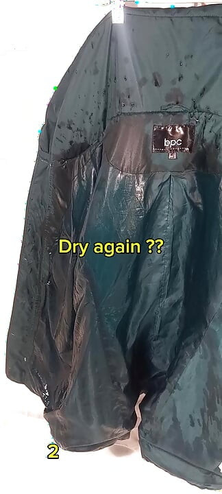 7 Golden showers and 1 cumshot on her puffercoat
