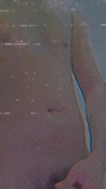 复古淋浴撸管, 现在在 VHS 中