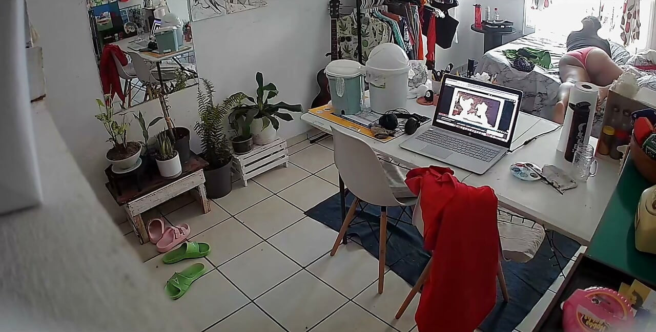Dans la chambre de ma femme en mon absence