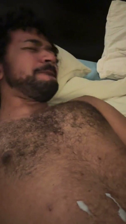 Un bon garçon caresse sa dose | Clip 2