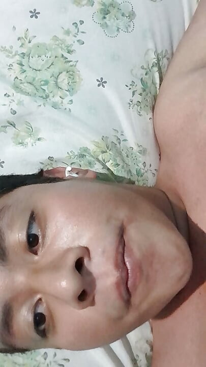 내 입에 사정해서 내 정액을 많이 삼켜.