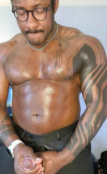 The Reason I Cant Were Shirts. My Muscles to Big for This