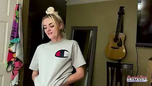 Manipulating my Sassy body rub girl into showing off body