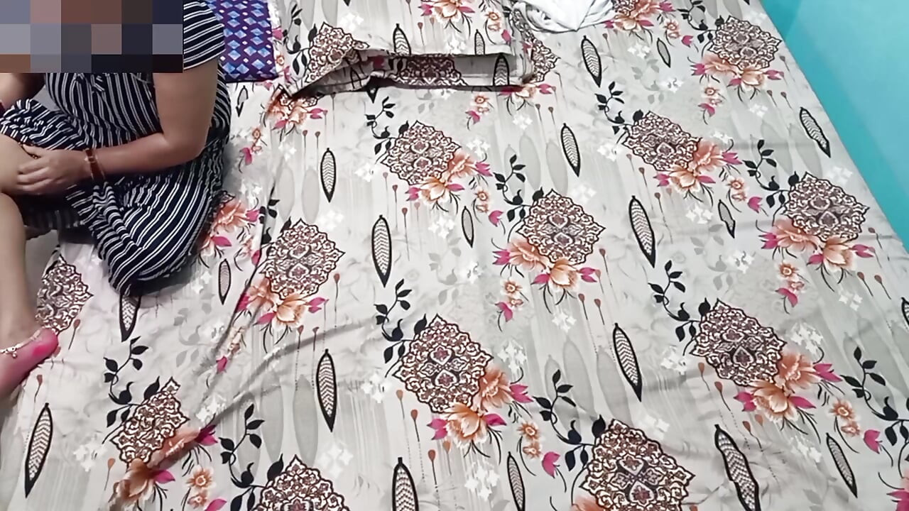 Novo indiana gostosa e sexy tendo romance