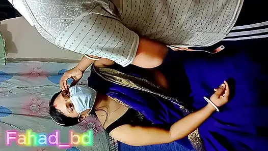 Шаловливая портная Tharki трахается с Boudi, часть - 1