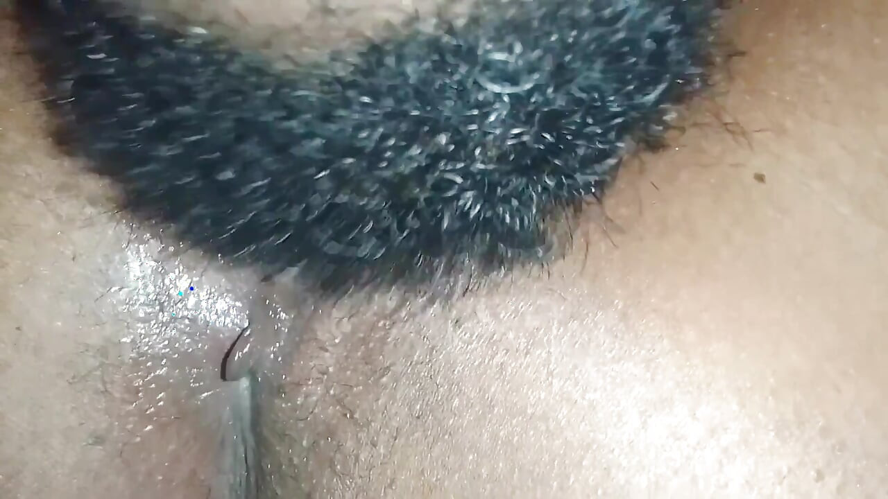 Menjolok dan menjilat pepek dan dubur saya