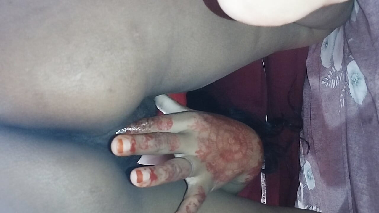 Bangladesi Young Girl Fingring, DilDo Fuk in Pussy