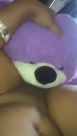 Teddy bear lickin pussy