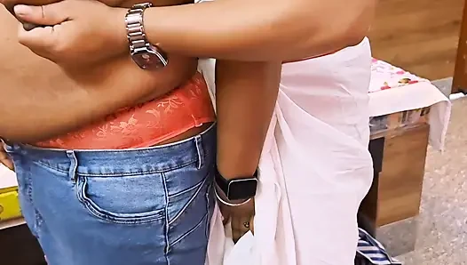 Video rekaman seks viral tante seksi india dientot habis-habisan sama tukang cuci baju