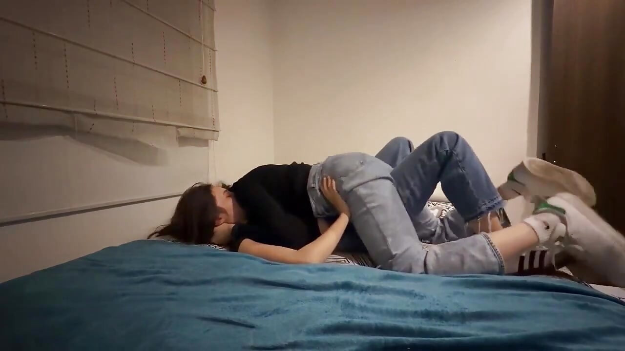 Two Lesbians Rubbing Each Other Until Orgasm