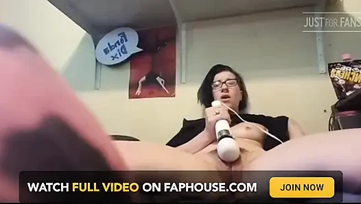 Archive: Bedroom Masturbation