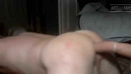 Dildo itmek beni iyi sikiyor