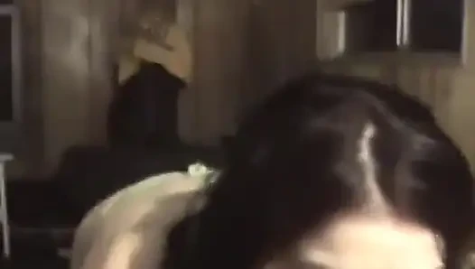 Selena skye besar sampai tenggorokan