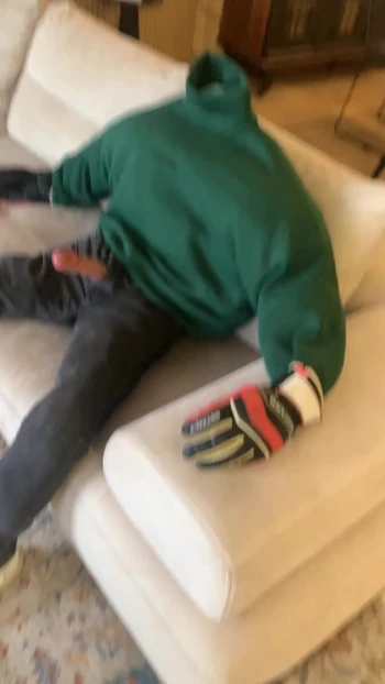 Must-see moment from "Delivery boy ejaculated while wearing a condom :("