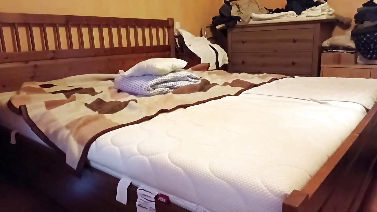 Naked Bed Humping