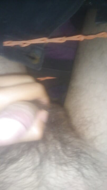 Jugando con mi pene