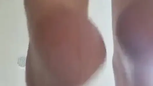 Terli ayaklarımı yalayın!