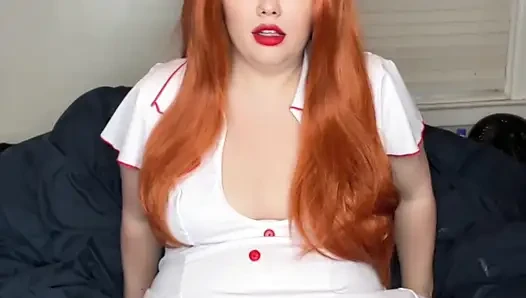 Suster hot rambut merah lagi asik nyepong, ngentot, dan muncrat