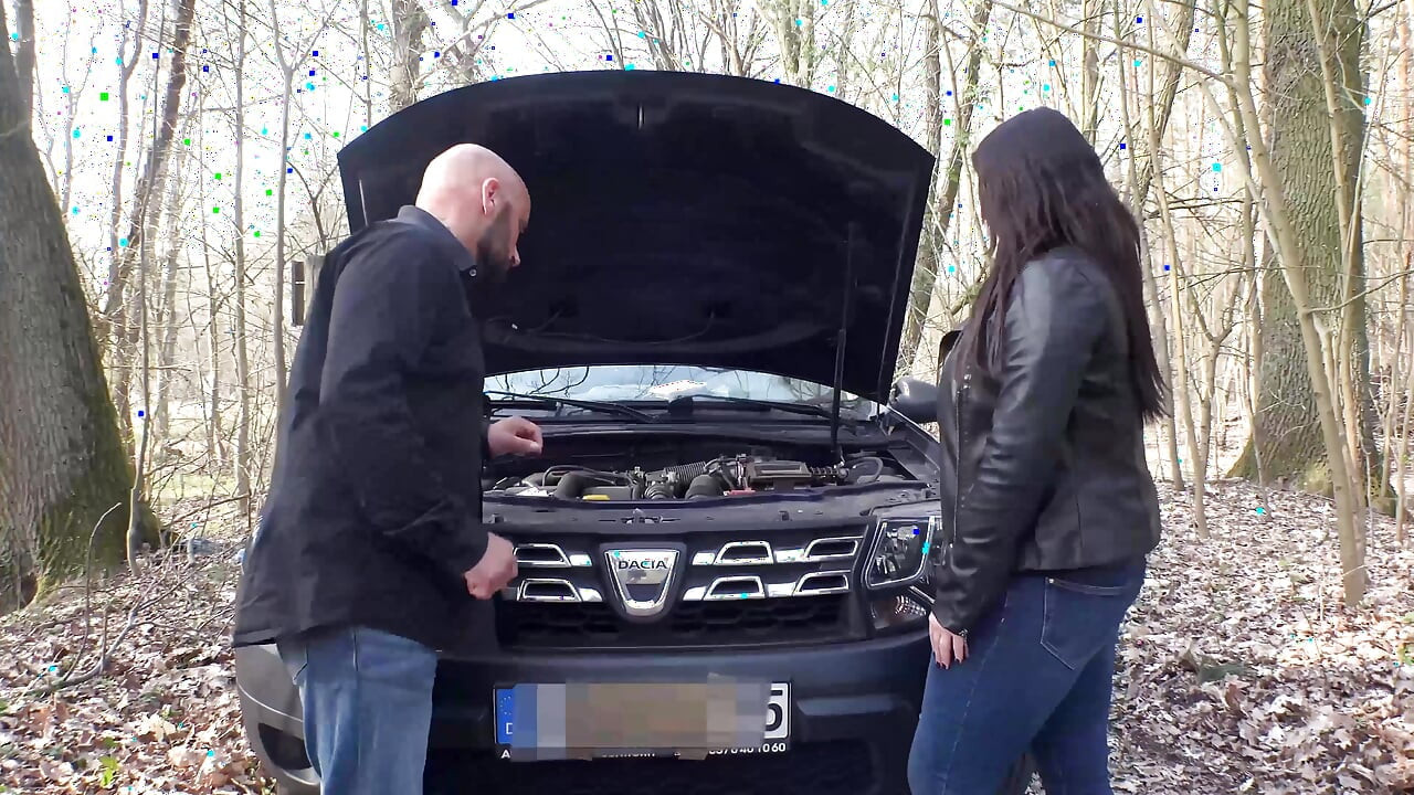 She sucks his cock and he helps her about the car