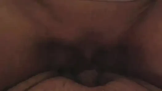 Dudukin kontol temanku sambil mainin memekku
