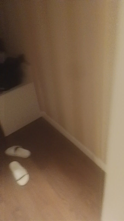 In a hotel some daddy who fucks 🥰 me
