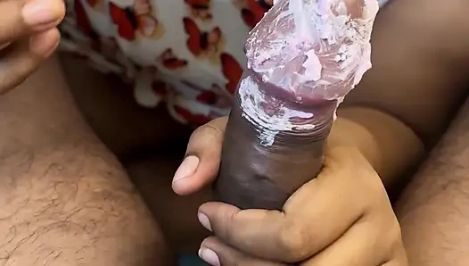 Сюрприз со сливочным тортом - развлечение и кокетливые моменты