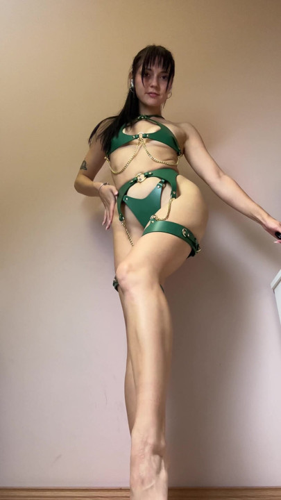 Bdsm teen girl dance