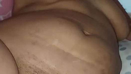 Vanessinha son derece lezzetliydi, bu yüzden onunla seks yaptım
