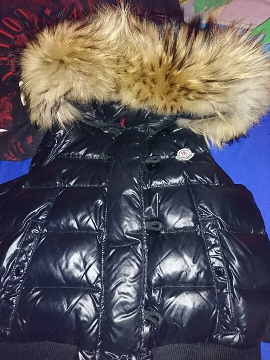 Tarn porn video – Playing with Black Moncler Tarn Vest