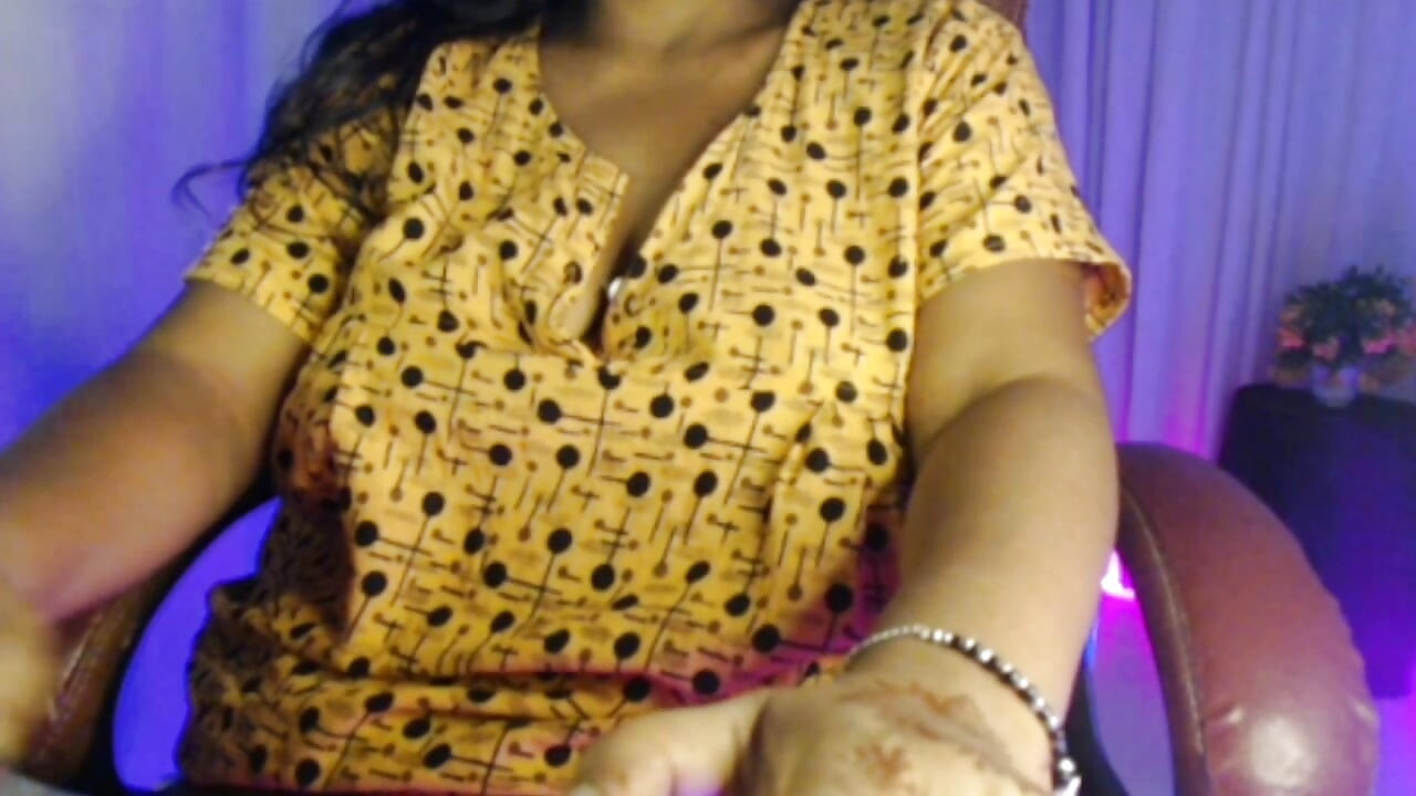 Pregnant Lady Play with Boobs and Big Belly.